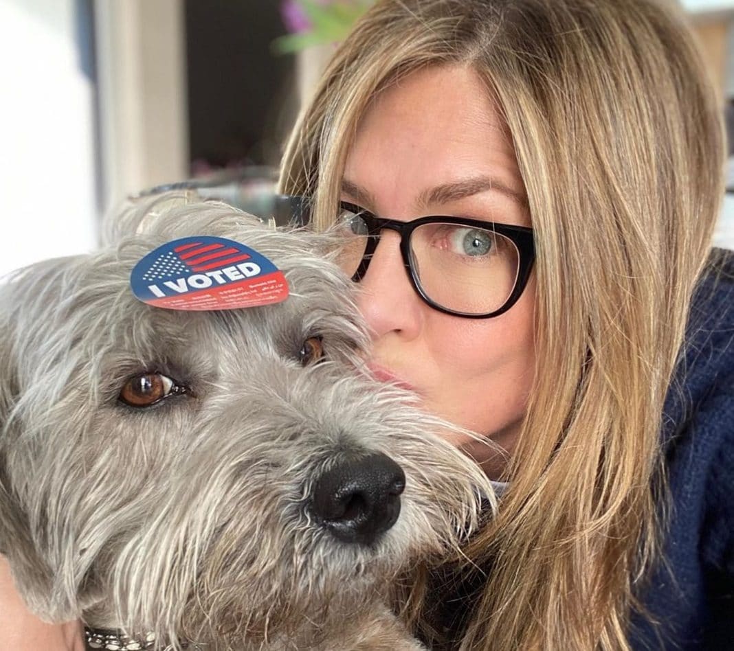 Jennifer Aniston et son chien