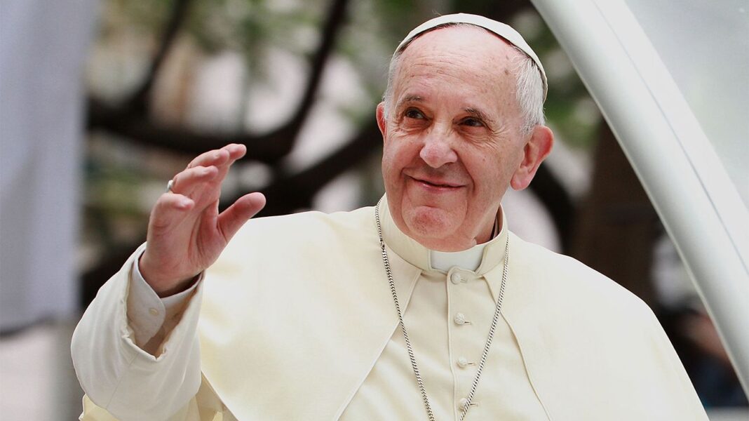 Netflix annonce une série de documentaires sur le pape François, inspirée du livre La sagesse du temps