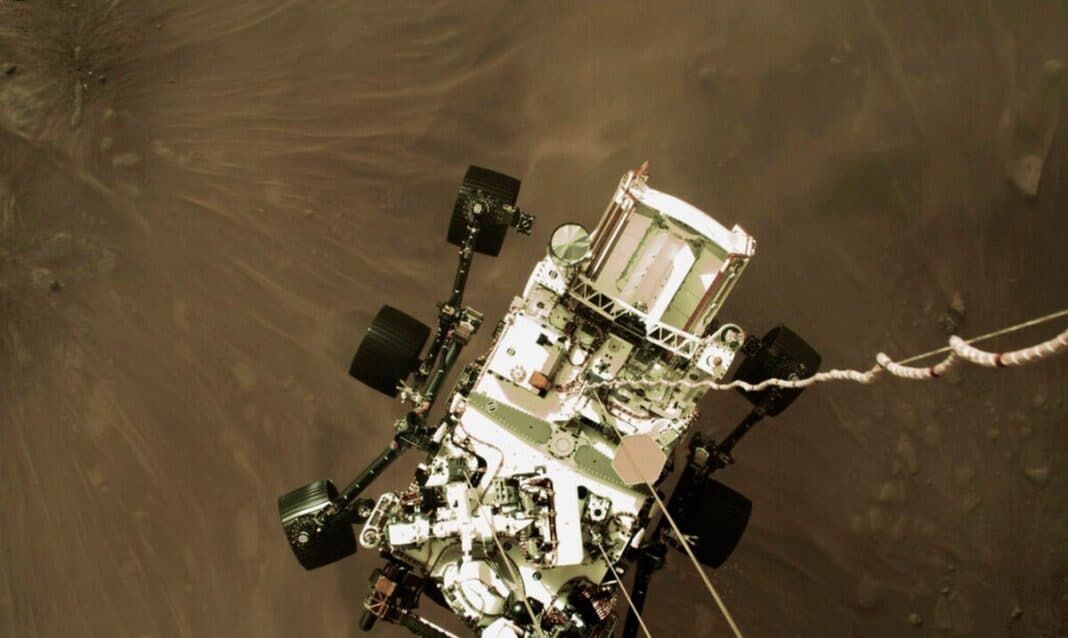 La NASA publie une image de la descente de la sonde Perseverance vers Mars