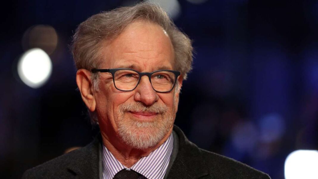 Steven Spielberg va réaliser un film inspiré de son enfance ! Voici qui sera sa mère