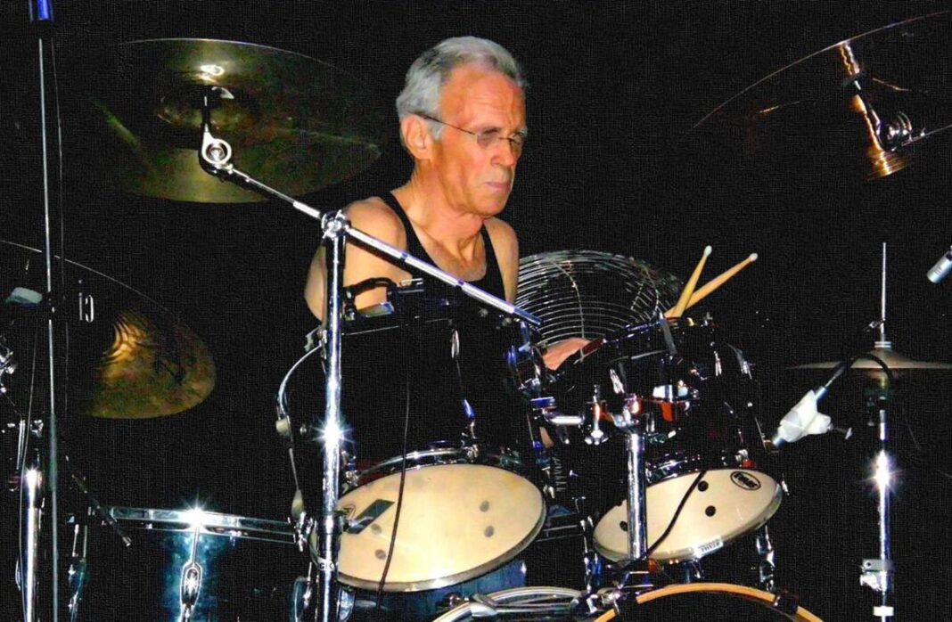 Le batteur d'Iron Butterfly, Ron Bushy, est décédé à l'âge de 78 ans !



